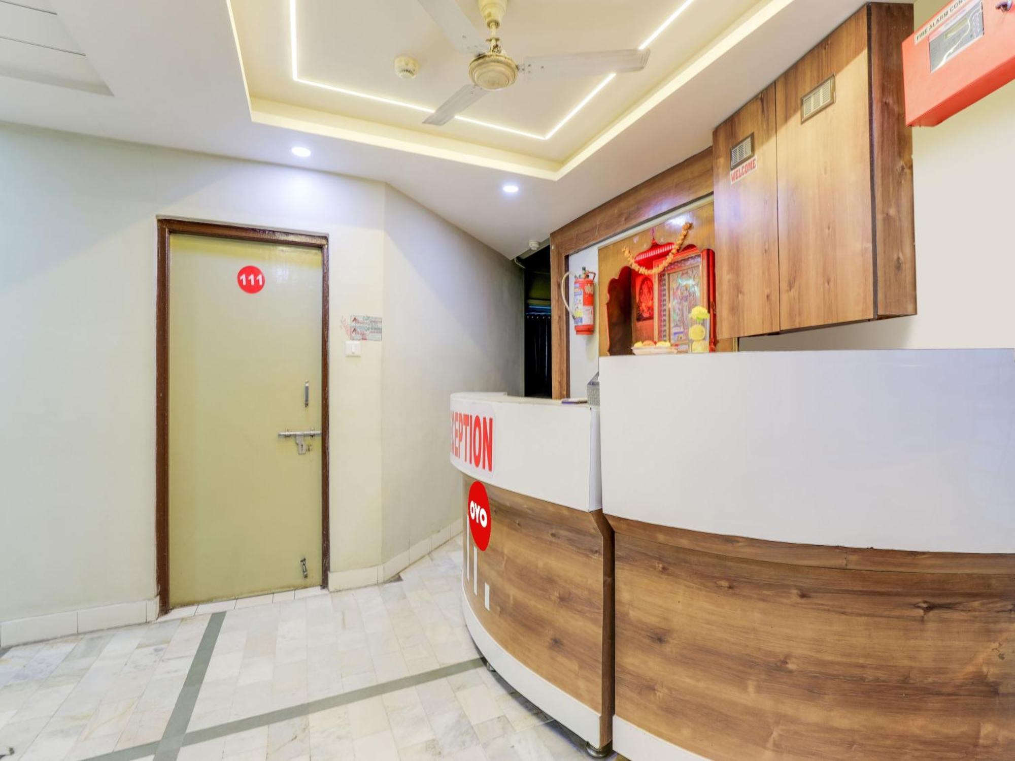 Hotel O Asopalav Naroda Exterior photo